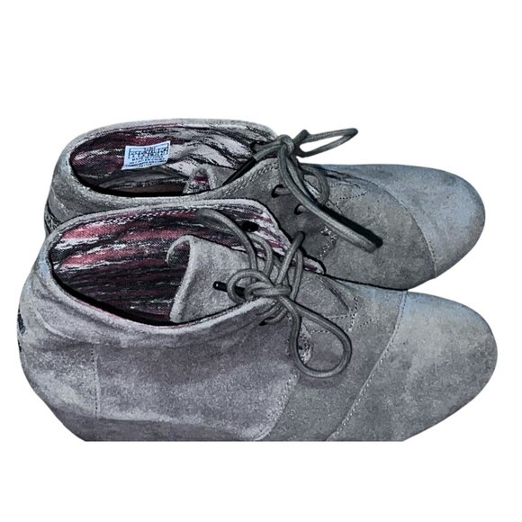Toms Desert Suede Wedge Ankle Booties Size 8 Beige Comfortable Stylish - Picture 4 of 10